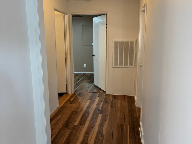 10586 SW Park Ave #F — Photo 5