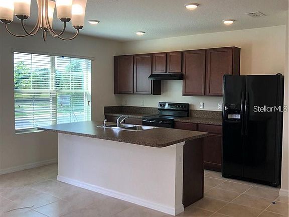 4th image of 1851 Red Canyon Dr