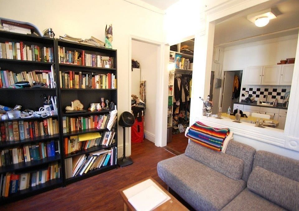 2nd image of 250 Broome St APT 4