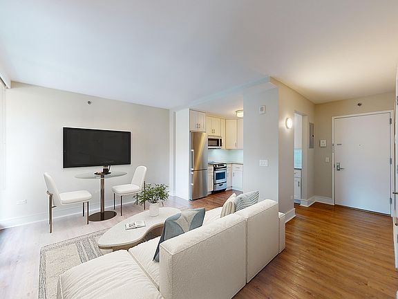 3rd image of 237 E 34th St APT 1206