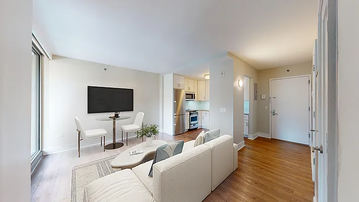 Rented by Bond New York | media 8