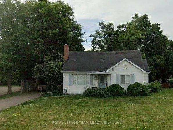 258 Daniel St S, Arnprior, ON K7S 2M2