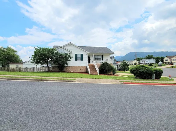 20 Philips Ct, Strasburg, VA 22657