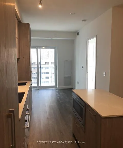 1 Yorkville Ave #2201 — Photo 6