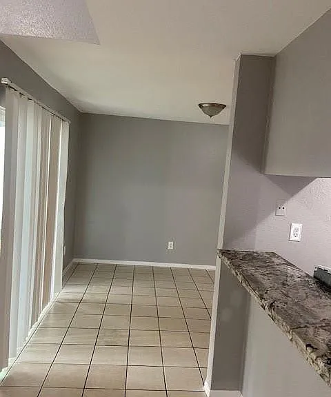 12533 Manor Ct — Photo 4