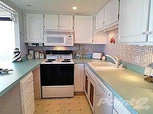 05-Kitchen 01