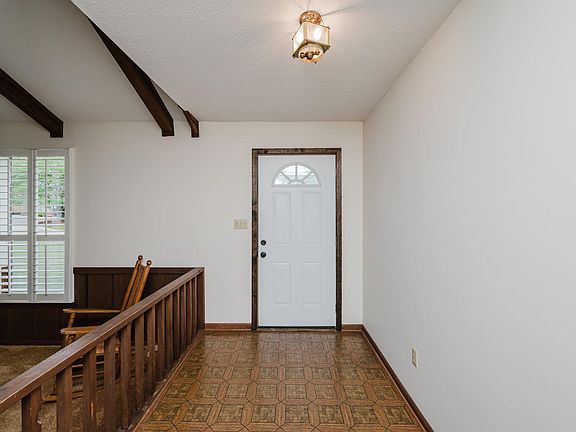 5th image of 2256 Rockcreek Trl
