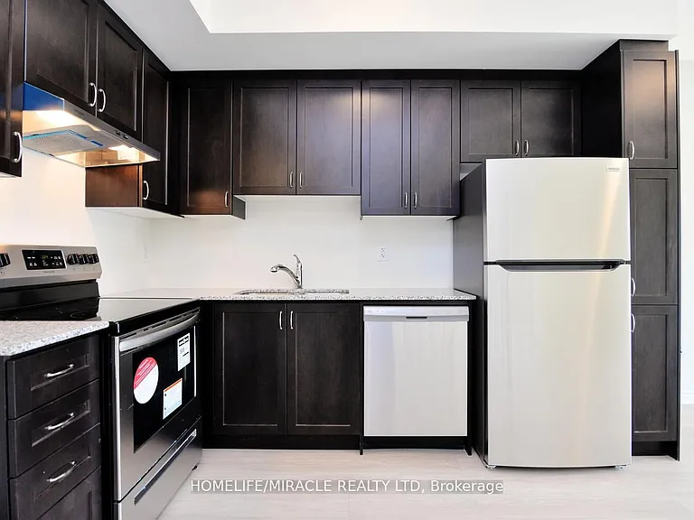 1081 Danforth Rd E #113 — Photo 13