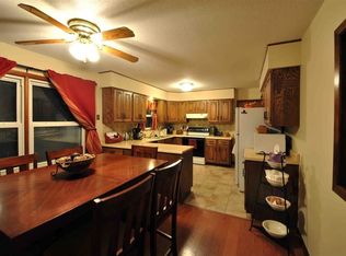 539 NE Monhollon Dr, Topeka, KS 66617