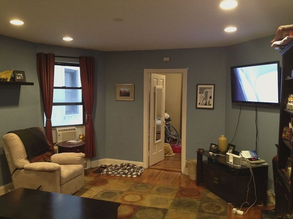 2nd image of 335 State St APT 2C