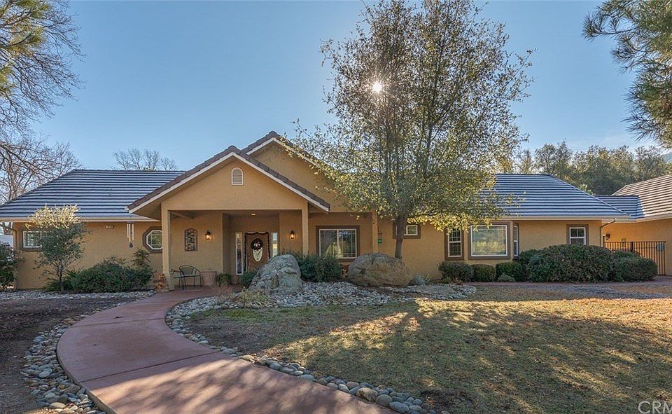 1st image of 41053 Shandee Ln