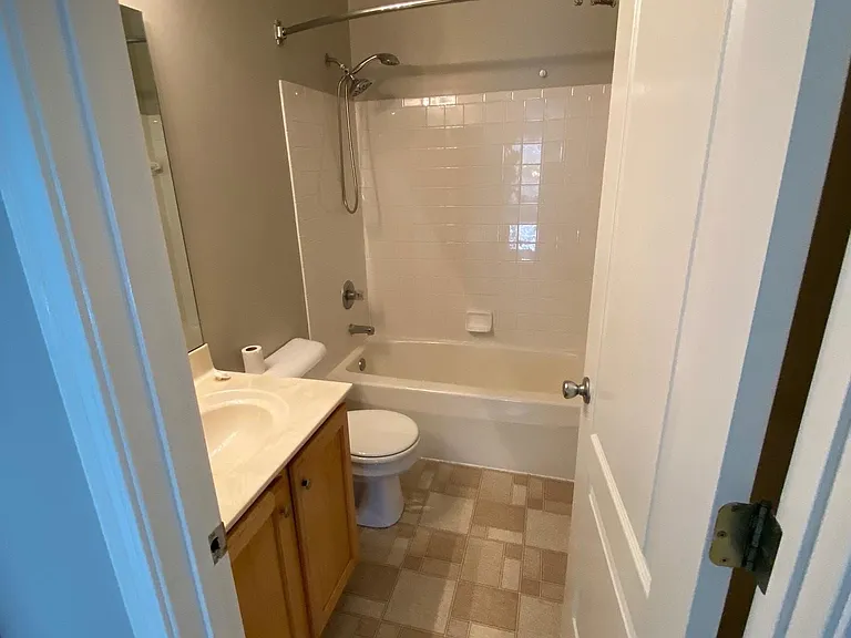 8601 Sunmont Dr — Photo 14