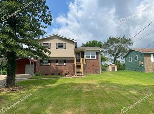 904 W Park Ln, Fultondale, AL 35068