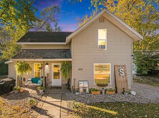 109 W Huntington St, North Webster, IN 46555