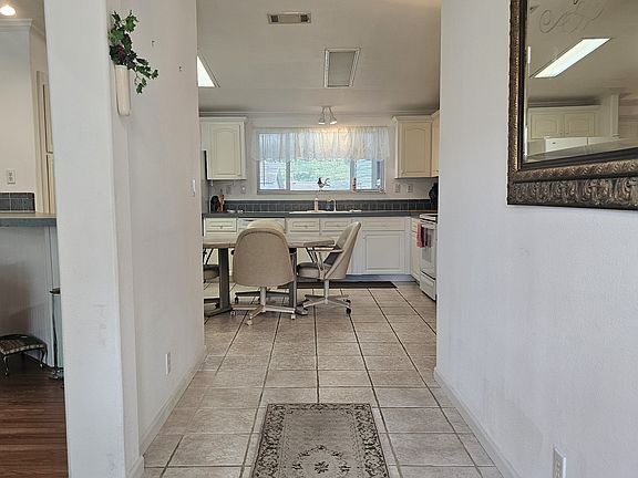 4th image of 10437 S Little Hampton Ter #158