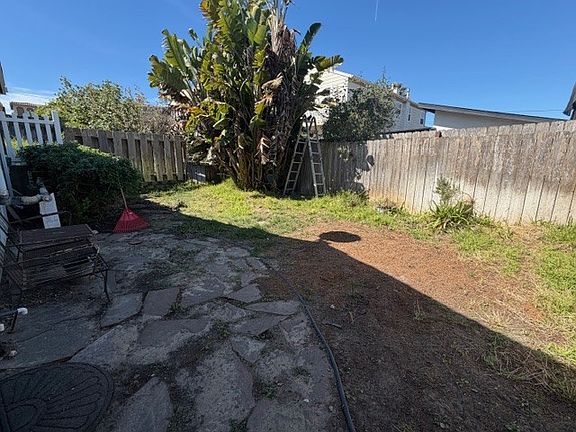 3rd image of 333 Juanita Ave