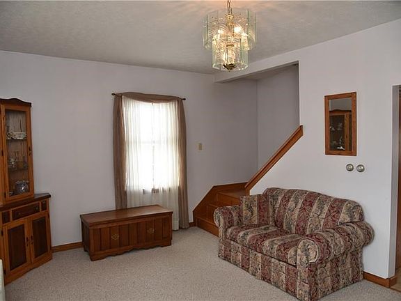 5th image of 315 Olinger St