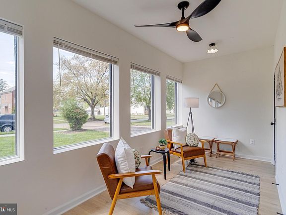 4th image of 3821 Copley Rd