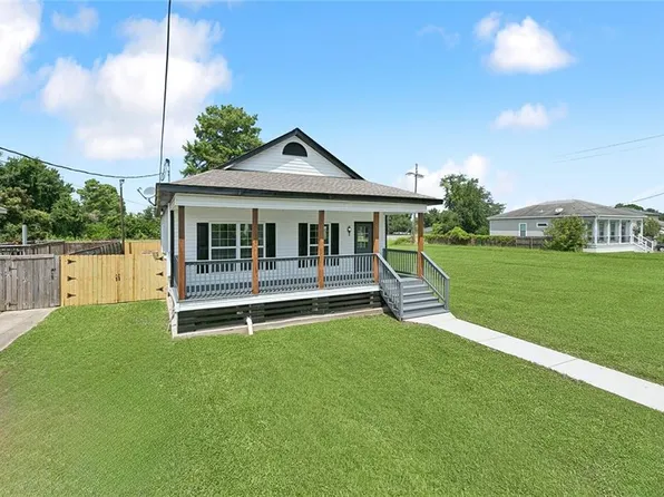 1404 Alexander Ave, Arabi, LA 70032