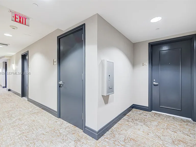 1050 Brickell Ave #2320 — Photo 4