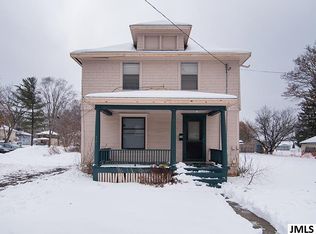 1136 Cooper St, Jackson, MI 49202
