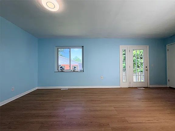 5th image of 2281 E Stroop Rd