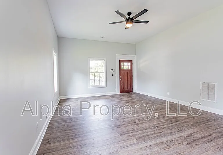 7 Highlawn Ave — Photo 5