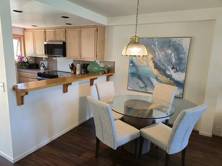 7220 N Lake Blvd #6 — Photo 6
