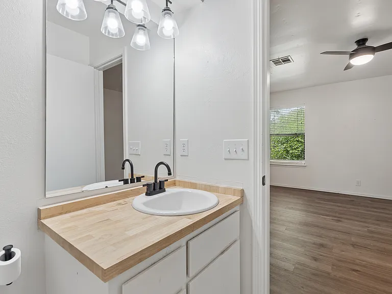 2700 E Shoreridge Ave #2700 — Photo 27