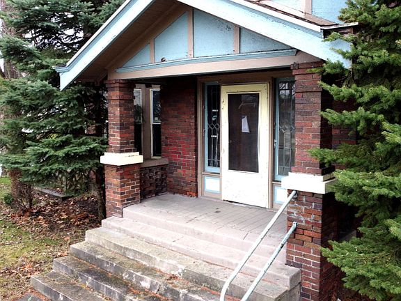 2nd image of 805 Grandville Ave SW