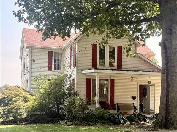 1414 Nebraska St, Mound City, MO 64470