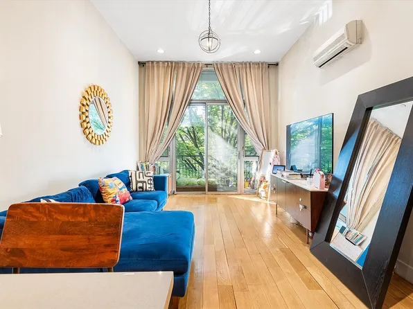 727 Dean St APT 2F, Brooklyn, NY 11238