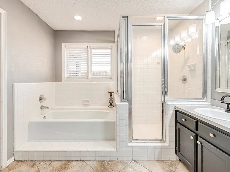 2202 Wydewood Dr — Photo 14