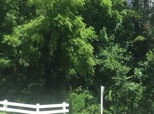 2 & 3 Chatuge Village Dr, Hayesville, NC 28904