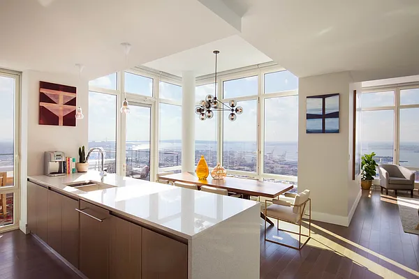 Rented by REMAX Elite | media 2