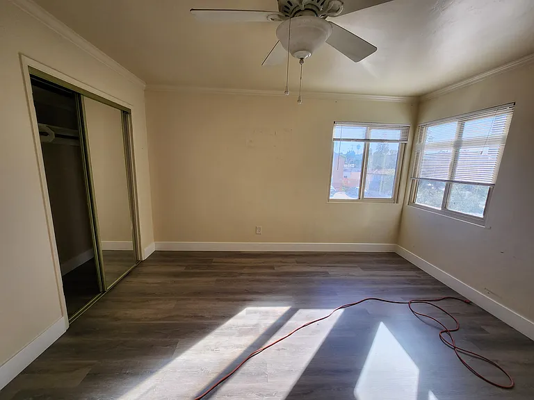 4118 Louisiana St — Photo 2