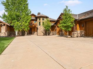25 S Meadow Dr, Springville, UT 84663