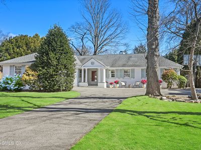 35 Druid Ln, Riverside, CT, 06878