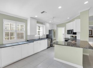 3202 Barbados Ln, Naples, FL 34119
