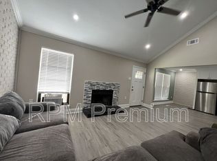8724 Pecan Tree Dr, Baton Rouge, LA 70810