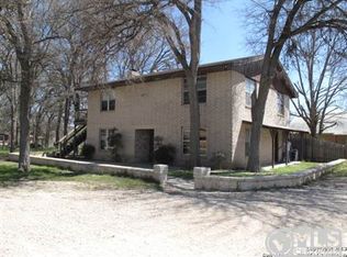 111 Greenwood Dr, Comfort, TX 78013