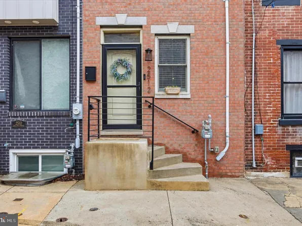 2512 Collins St, Philadelphia, PA 19125