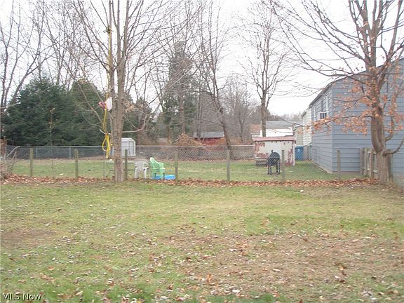 4th image of 714-716 Silver Meadows Blvd