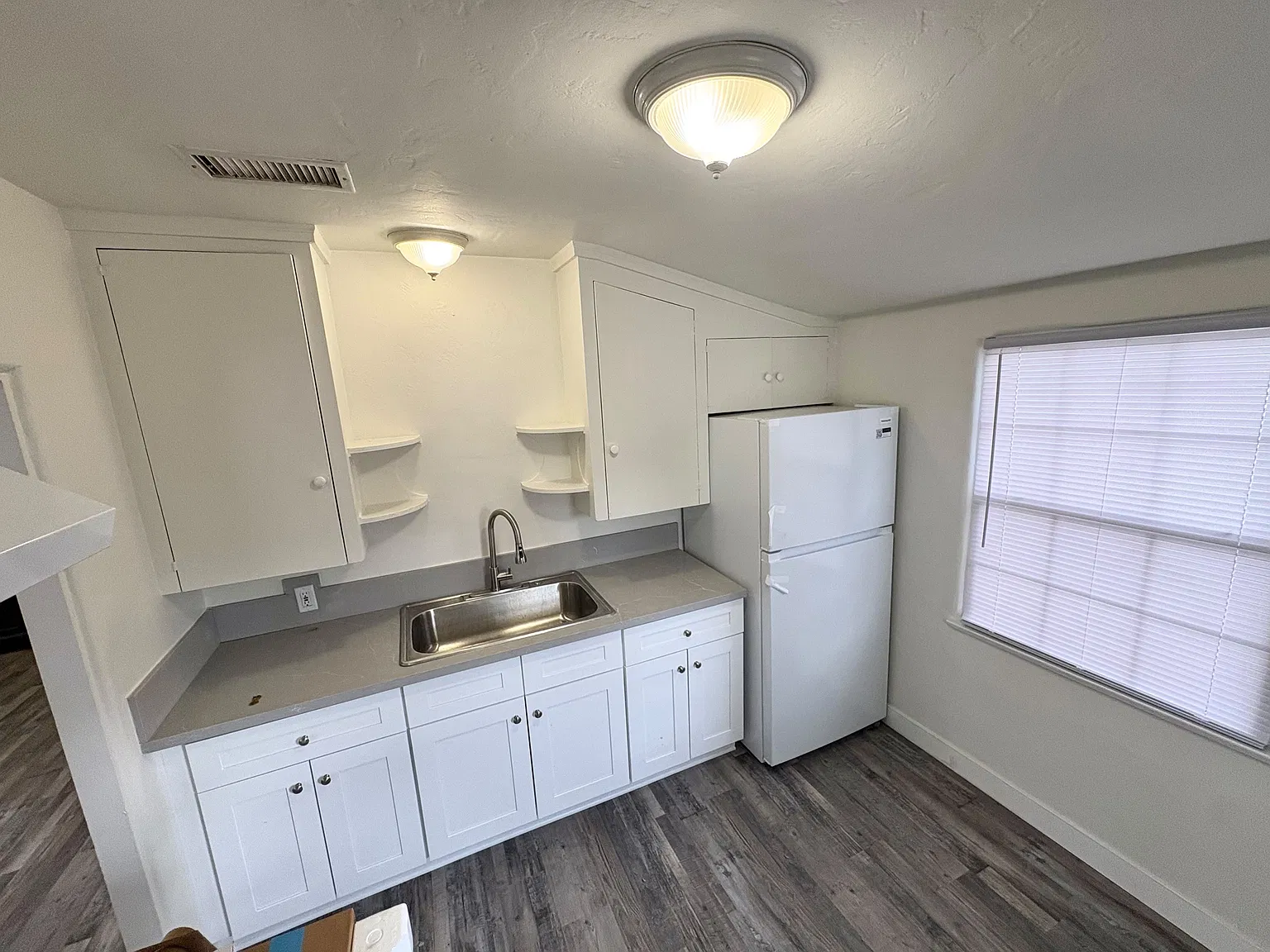 1 bed, $1,650 — Photo 4