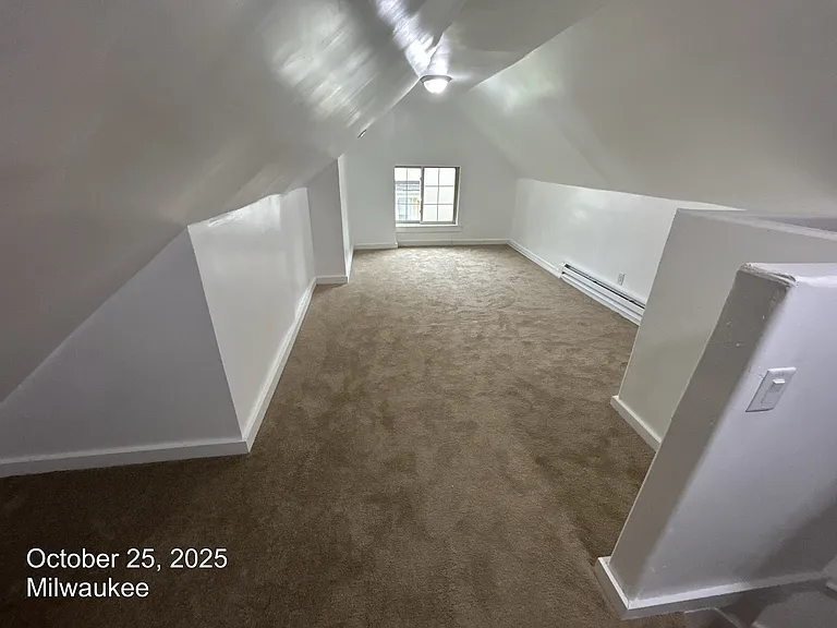 1560 S 26th St — Photo 10