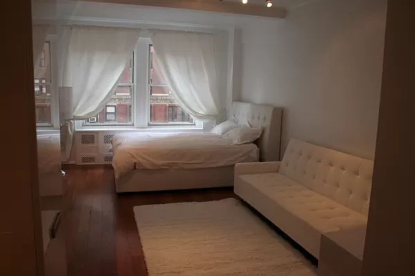 1st image of 433 W 34th St APT 4-E