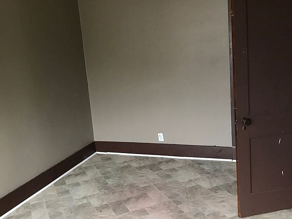 3rd image of 3730 N Port Washington Ave #8