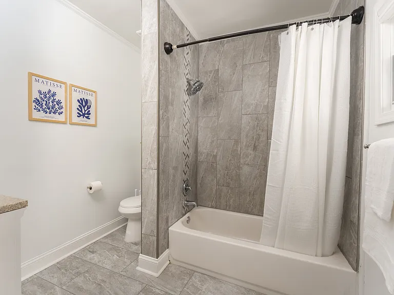 200 Lowry St NE — Photo 34