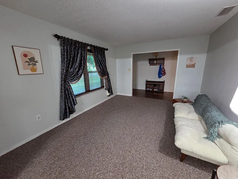 2824 Del Rio Rd W — Photo 6