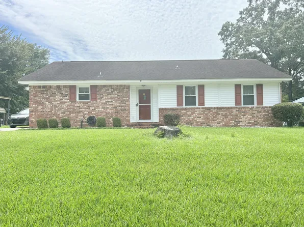 31 Delaware Rd, Goose Creek, SC 29445